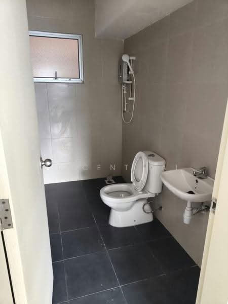 Apartment for Rent at PANGSAPURI AMANSIARA - Vincent Lai - Bathroom - PropertyGuru.com.my