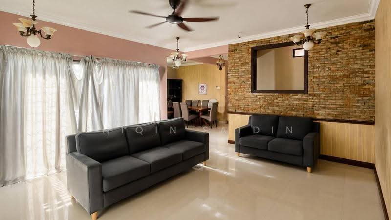 Rumah Teres 2-Tingkat untuk Dijual di Putra Permai (Subang Jaya) - Shiqin Saidin - Living Room - PropertyGuru.com.my