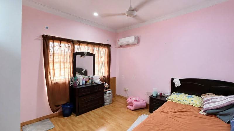 Rumah Teres 2-Tingkat untuk Dijual di Putra Permai (Subang Jaya) - Shiqin Saidin - Bedroom - PropertyGuru.com.my