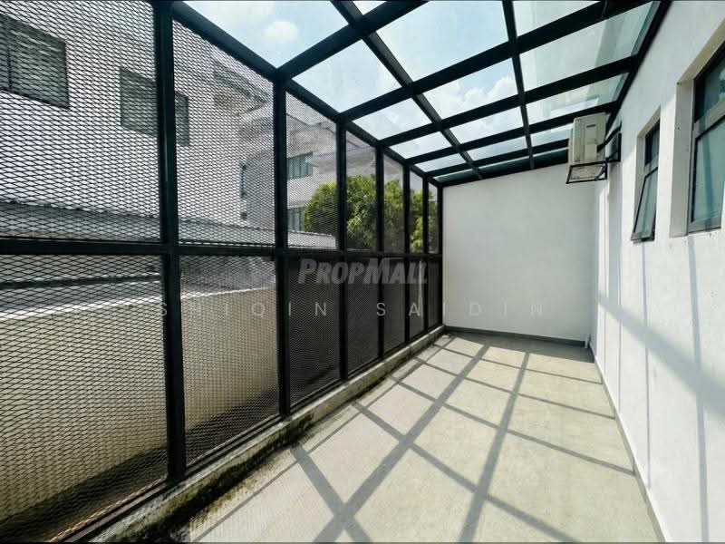 Rumah Berkembar untuk Dijual di Kajang (Selangor) - Shiqin Saidin - Balcony - PropertyGuru.com.my