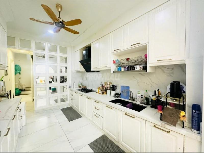 Rumah Berkembar untuk Dijual di Kajang (Selangor) - Shiqin Saidin - Kitchen - PropertyGuru.com.my