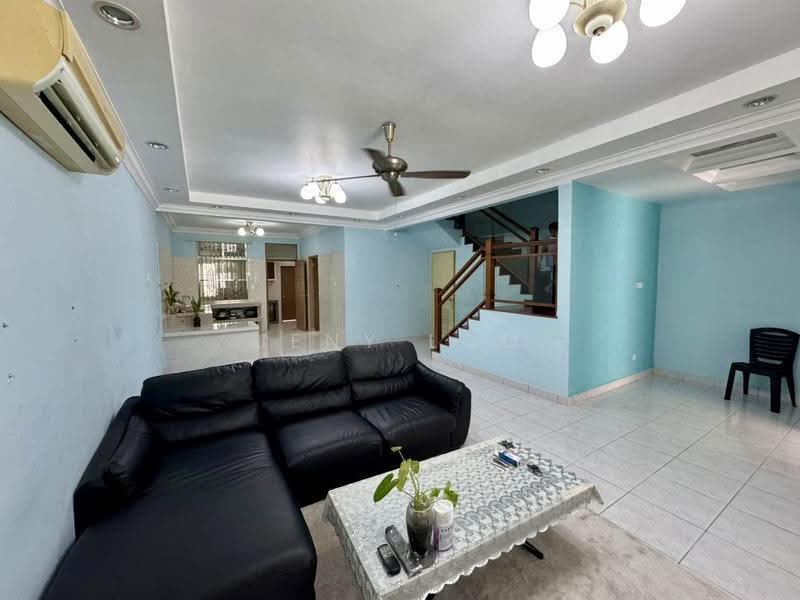 2.5-storey Terraced House for Rent in Perling (Johor) - Jeny Loo - Living Room - PropertyGuru.com.my