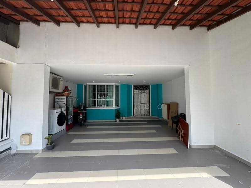 2.5-storey Terraced House for Rent in Perling (Johor) - Jeny Loo - Exterior - PropertyGuru.com.my