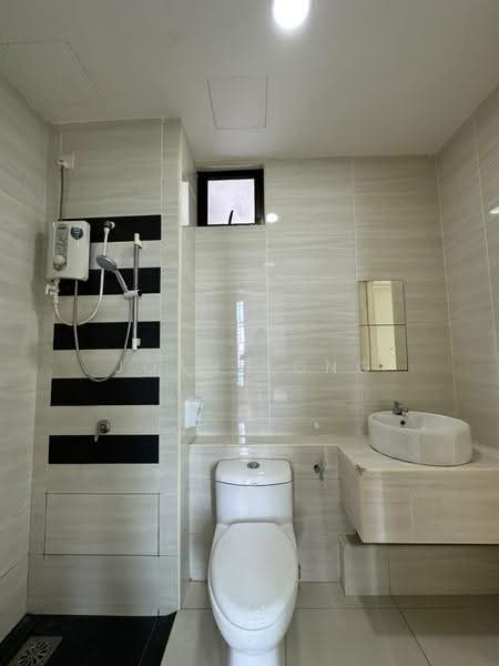 Service Residence for Sale at D'Summit Residences - Joan Tong - PropertyGuru.com.my