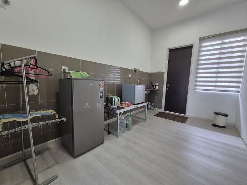 Rumah Teres 2-Tingkat untuk Disewa di Bemban (Melaka) - Ann Lim - Kitchen - PropertyGuru.com.my
