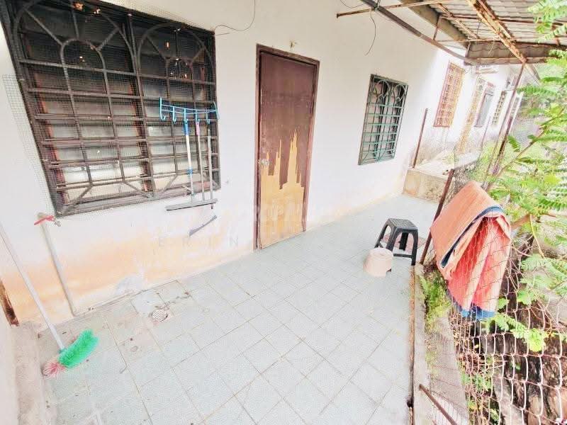 Rumah Teres untuk Disewa di Bandar Baru Salak Tinggi (Sepang) - Erin Yusof - Exterior - PropertyGuru.com.my