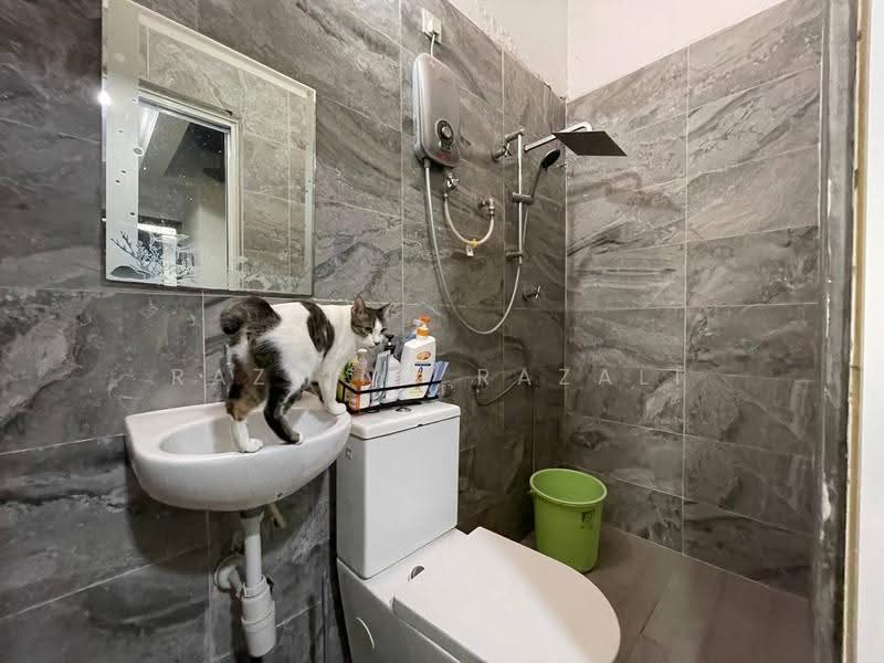 Rumah Teres untuk Dijual di Usj 2 (Subang Jaya) - Razlina Razali - Bathroom - PropertyGuru.com.my