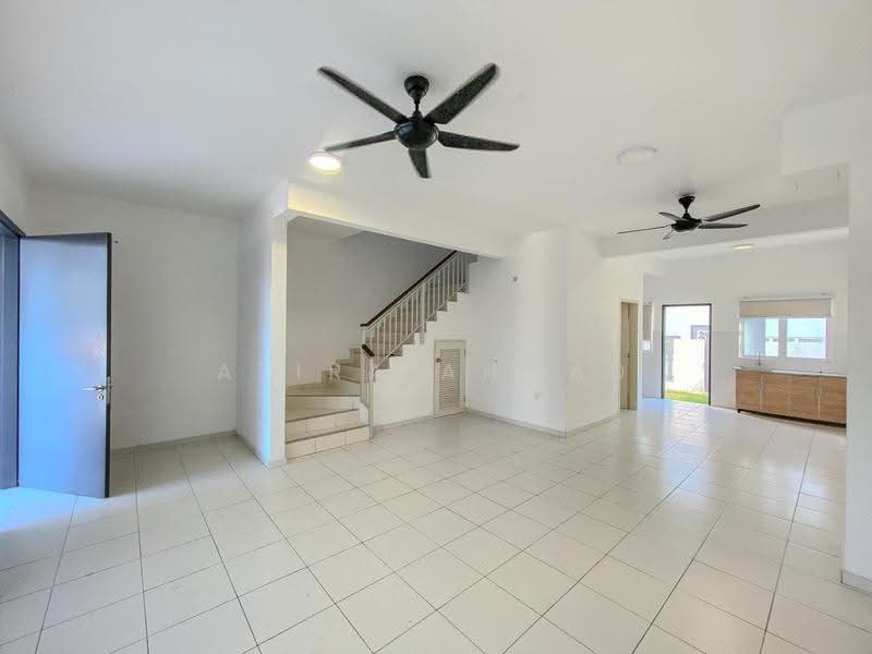 2-storey Terraced House for Sale in Hulu Langat (Selangor) - Azira Ahmad - Living Room - PropertyGuru.com.my