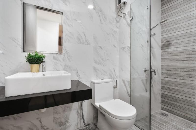 Kediaman Servis untuk Disewa di Emporis - Katherine Leong - Bathroom - PropertyGuru.com.my