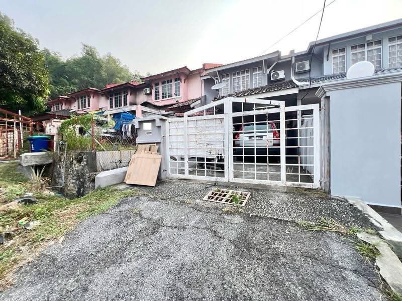 Rumah Teres 2-Tingkat untuk Dijual di Seri Kembangan (Selangor) - Fauran Nawawi - PropertyGuru.com.my