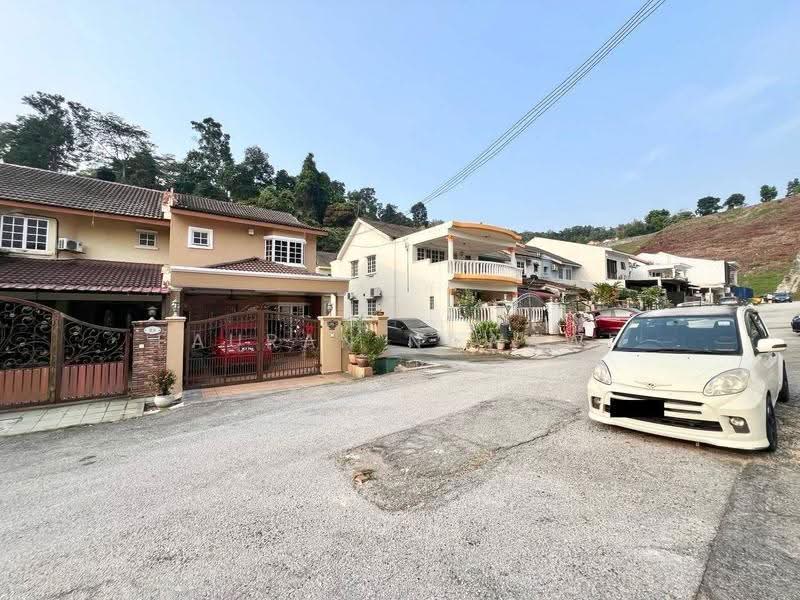 Rumah Teres 2-Tingkat untuk Dijual di Seri Kembangan (Selangor) - Fauran Nawawi - PropertyGuru.com.my