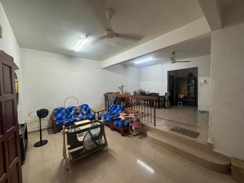 Rumah Teres 2-Tingkat untuk Dijual di Taman Tampoi Indah (Tampoi) - Jameson Choo - Living Room - PropertyGuru.com.my