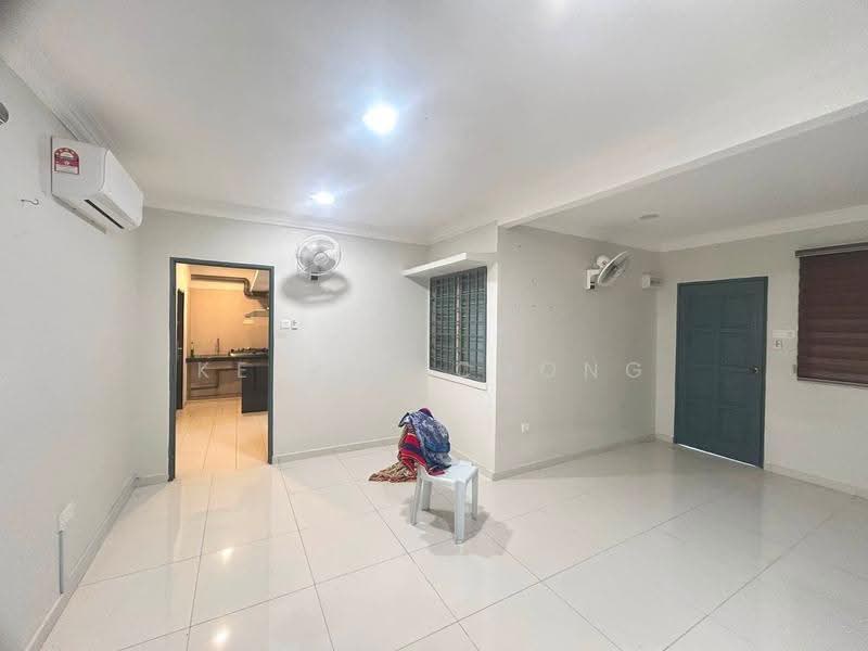 Terraced House for Rent in Desa Lang Indah (Ipoh) - Kelvin Chong - Living Room - PropertyGuru.com.my