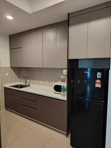 Kediaman Servis untuk Dijual di The Pulse Residence - Jeffrey Yap - Kitchen - PropertyGuru.com.my