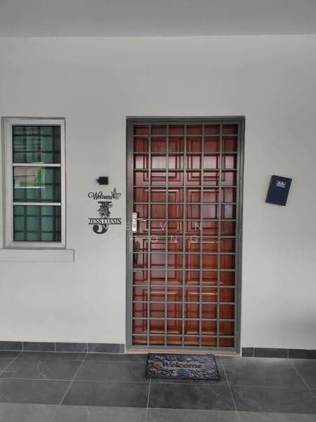 Rumah Teres 2-Tingkat untuk Disewa di Desa Tambun Indah (Tambun) - Kelvin Chong - Entrance - PropertyGuru.com.my