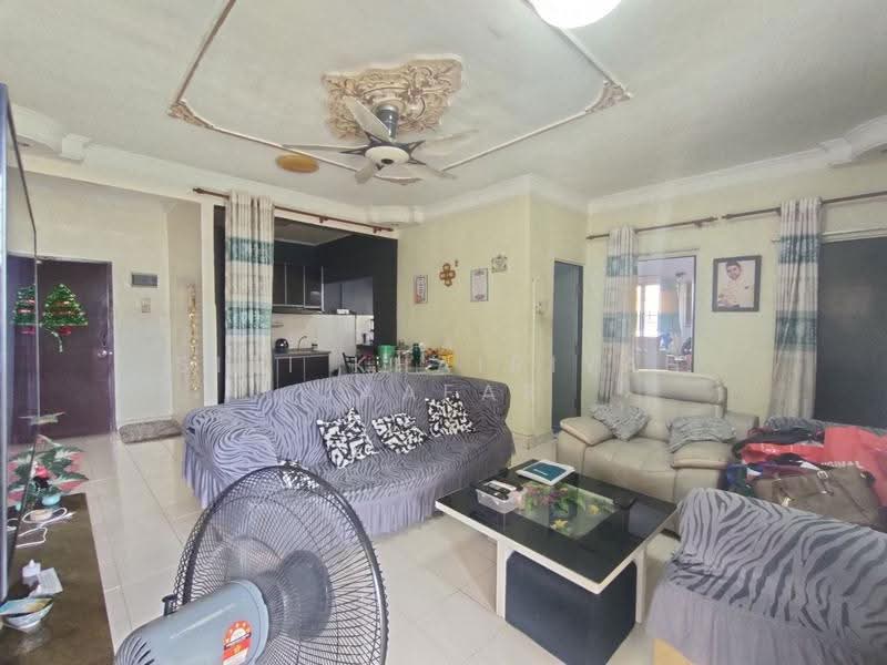 Apartment for Sale at Pangsapuri Subang Impian - SITI KHAIRIYAH JAAFAR - Living Room - PropertyGuru.com.my