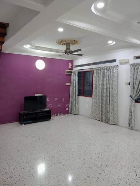 2-storey Terraced House for Rent in Ipoh (Perak) - Kelvin Chong - Living Room - PropertyGuru.com.my