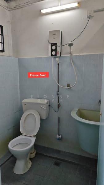 Shop for Rent in George Town (Penang) - Fionne Seah - Bathroom - PropertyGuru.com.my