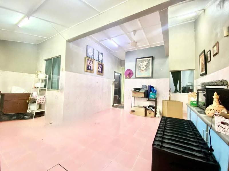 1-storey Terraced House for Sale in Batu Caves (Selangor) - Fauran Nawawi - Living Room - PropertyGuru.com.my