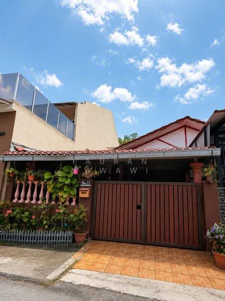 1-storey Terraced House for Sale in Batu Caves (Selangor) - Fauran Nawawi - Exterior - PropertyGuru.com.my