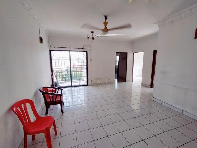 Apartment for Sale at Pangsapuri Subang Impian - SITI KHAIRIYAH JAAFAR - Living Room - PropertyGuru.com.my