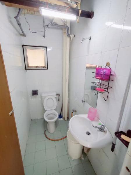 Apartment for Sale at Pangsapuri Subang Impian - SITI KHAIRIYAH JAAFAR - Bathroom - PropertyGuru.com.my