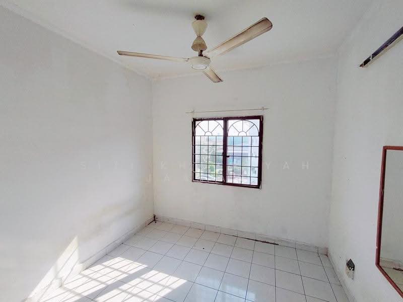 Apartment for Sale at Pangsapuri Subang Impian - SITI KHAIRIYAH JAAFAR - Interior - PropertyGuru.com.my