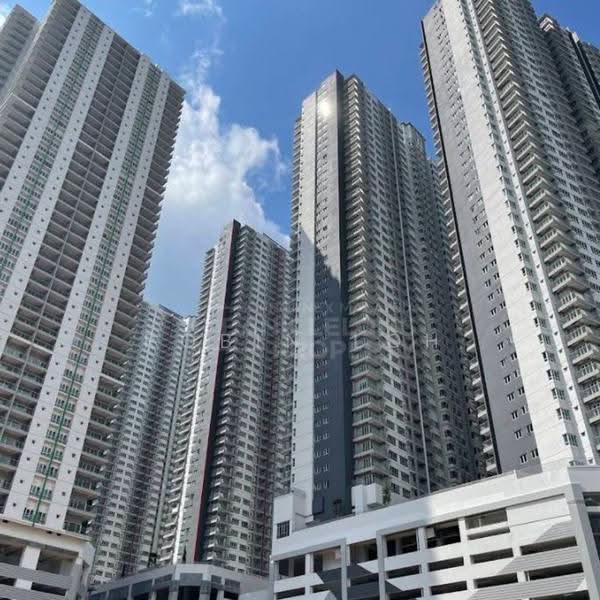 Service Residence for Sale at Serviced Residence @ Razak City Residences (RC Residences) - Robin Loh - Exterior - PropertyGuru.com.my