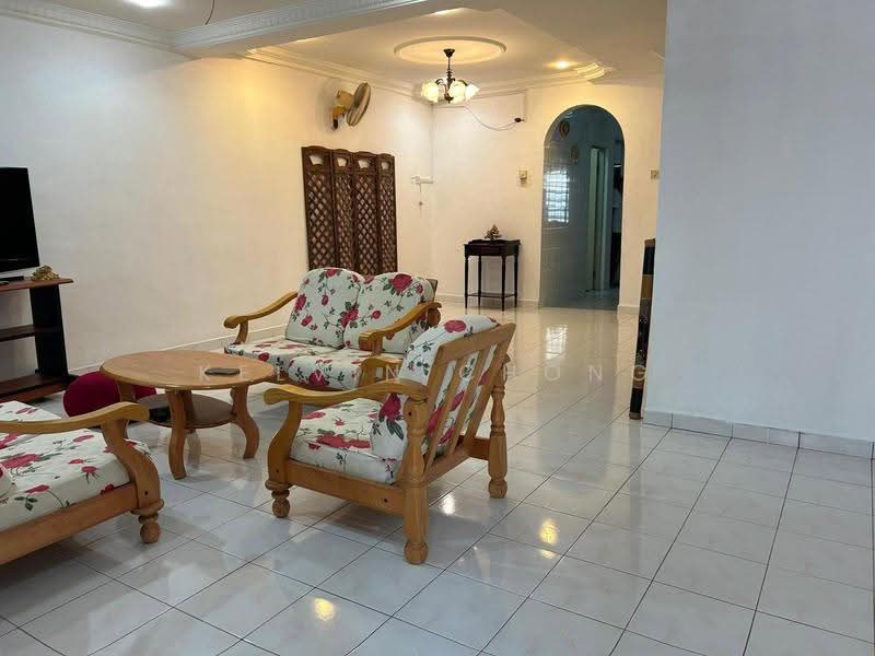 2-storey Terraced House for Rent in Taman Kledang Emas (Ipoh) - Kelvin Chong - Living Room - PropertyGuru.com.my