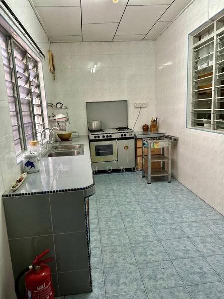 2-storey Terraced House for Rent in Taman Kledang Emas (Ipoh) - Kelvin Chong - Kitchen - PropertyGuru.com.my