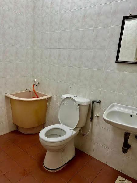 2-storey Terraced House for Rent in Taman Kledang Emas (Ipoh) - Kelvin Chong - Bathroom - PropertyGuru.com.my