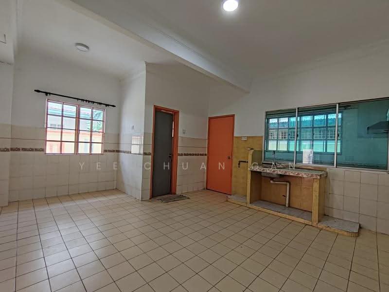 Rumah Teres 2-Tingkat untuk Dijual di Bandar Bukit Tinggi (Klang) - Yee Chuan Gan - Kitchen - PropertyGuru.com.my