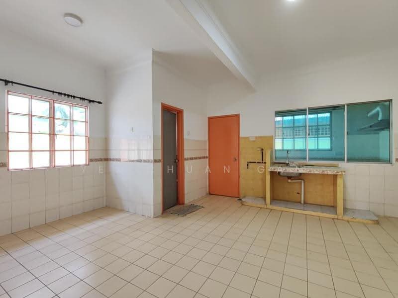 Rumah Teres 2-Tingkat untuk Dijual di Bandar Bukit Tinggi (Klang) - Yee Chuan Gan - Kitchen - PropertyGuru.com.my