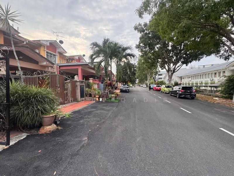 Rumah Teres 2-Tingkat untuk Dijual di Bandar Seri Putra (Bangi) - Abdul Qadir - PropertyGuru.com.my