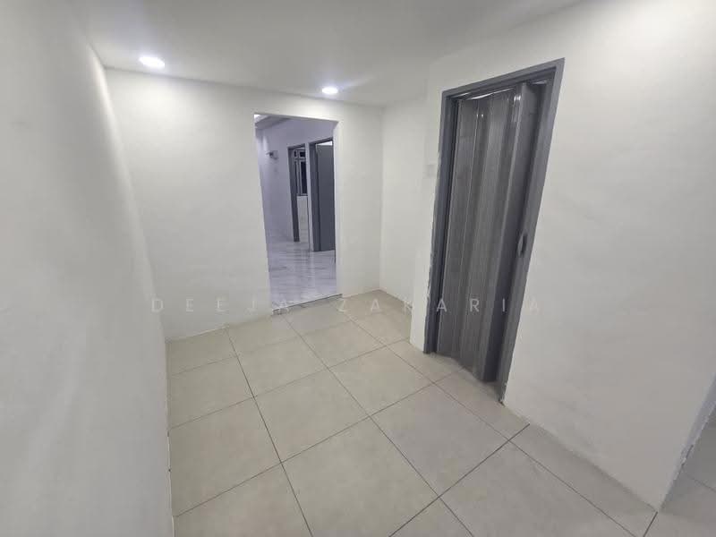 1-storey Terraced House for Sale in Taman Kelab Tuanku (Rantau) - Deeja Zakaria - Interior - PropertyGuru.com.my