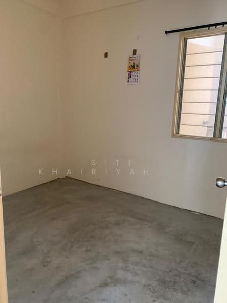 Apartment for Sale at Pangsapuri Seri Bintang - SITI KHAIRIYAH JAAFAR - Interior - PropertyGuru.com.my