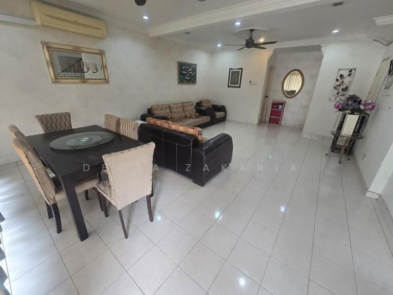 2-storey Terraced House for Sale in Senawang (Negeri Sembilan) - Deeja Zakaria - Living Room - PropertyGuru.com.my