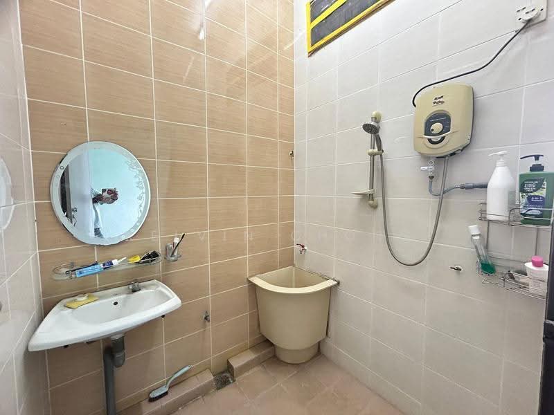 2-storey Terraced House for Rent in Ipoh (Perak) - Kelvin Chong - Bathroom - PropertyGuru.com.my