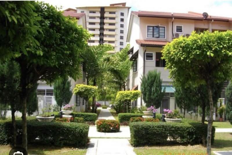 Townhouse for Sale in Sunway Damansara (Kota Damansara) - Robin Loh - Exterior - PropertyGuru.com.my
