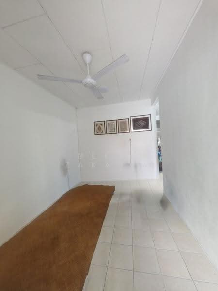 1-storey Terraced House for Sale in Taman Intan Duyung (Port Dickson) - Deeja Zakaria - Interior - PropertyGuru.com.my
