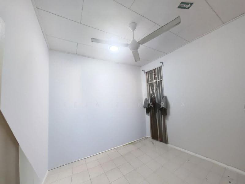 1-storey Terraced House for Sale in Taman Intan Duyung (Port Dickson) - Deeja Zakaria - Interior - PropertyGuru.com.my