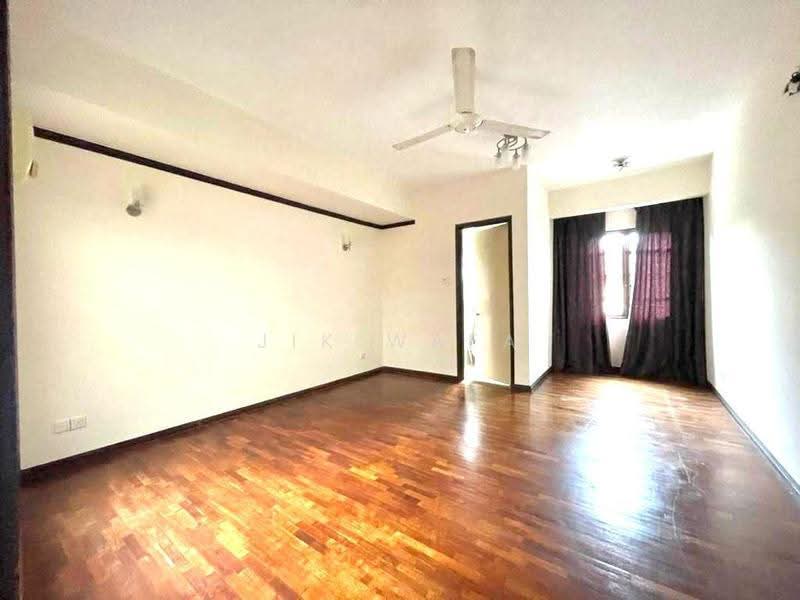 Rumah Teres 2-Tingkat untuk Dijual di Bukit Jelutong (Shah Alam) - Jik Wafa - Living Room - PropertyGuru.com.my