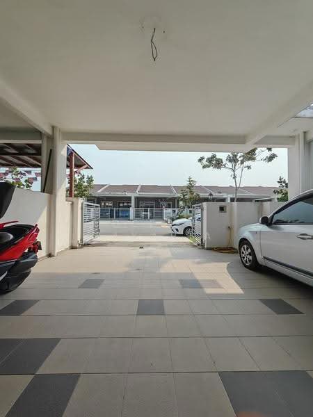 Rumah Teres untuk Dijual di Taman Pinggiran Senawang (Sungai Gadut) - Deeja Zakaria - Exterior - PropertyGuru.com.my