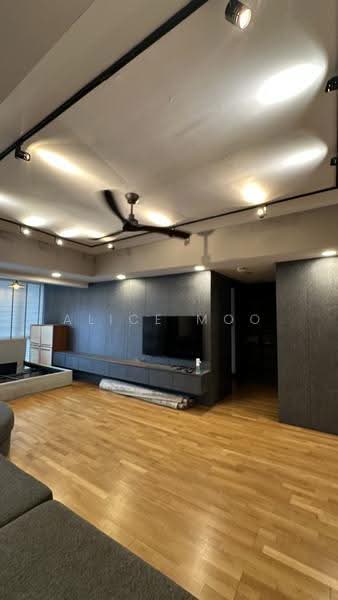 Kondominium untuk Disewa di Tiffani Kiara - Alice Moo - Living Room - PropertyGuru.com.my