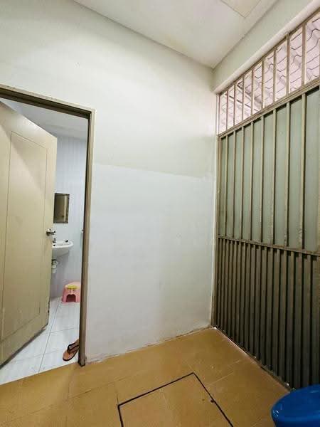 2-storey Terraced House for Sale in Bandar Warisan Puteri (Ampangan) - Deeja Zakaria - Bathroom - PropertyGuru.com.my