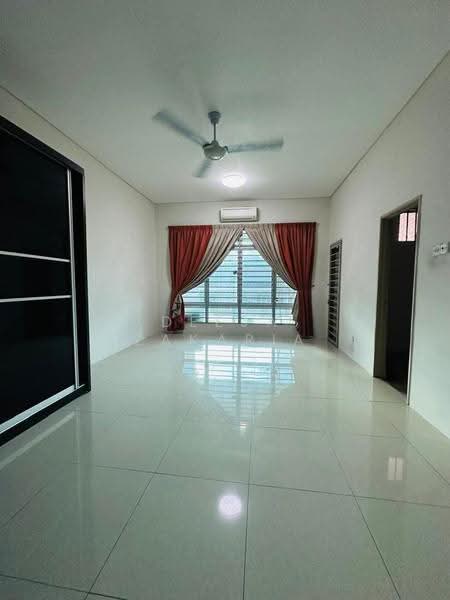2-storey Terraced House for Sale in Bandar Warisan Puteri (Ampangan) - Deeja Zakaria - Living Room - PropertyGuru.com.my