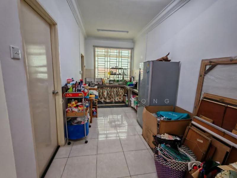 Rumah Teres 2-Tingkat untuk Dijual di Ehsan Jaya (Johor Bahru) - Daniel Yong - Kitchen - PropertyGuru.com.my