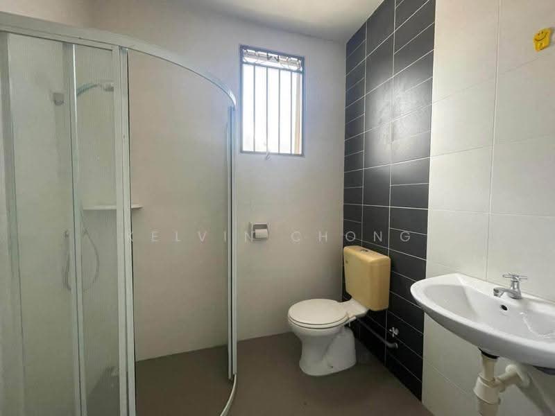 2-storey Terraced House for Rent in Taman Pengkalan Tiara (Ipoh) - Kelvin Chong - Bathroom - PropertyGuru.com.my