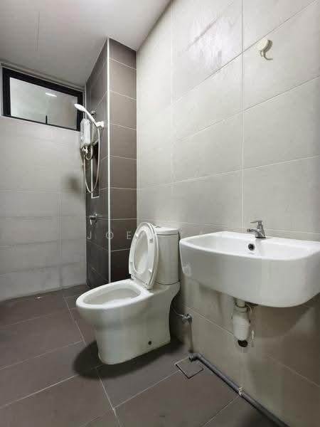 Kondominium untuk Disewa di Taman Bayu Puteri - Joey Tay - Bathroom - PropertyGuru.com.my
