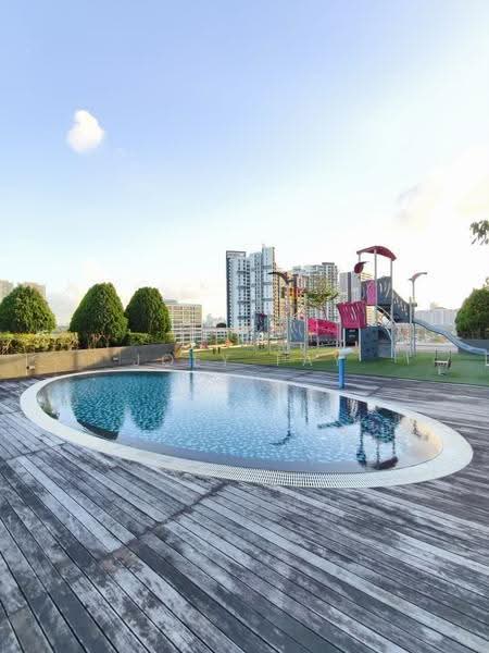 Kondominium untuk Disewa di Taman Bayu Puteri - Joey Tay - Pool - PropertyGuru.com.my